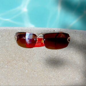 Gold Accent Sunglasses 100% UVA UVB Protection NWT